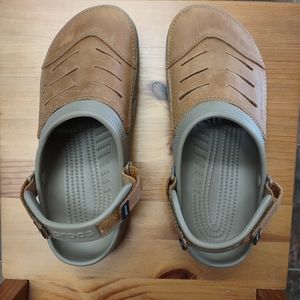 Crocs Size 11M Bogata Clogs